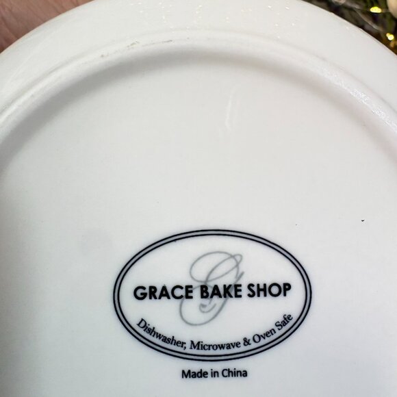 Grace Bake Shop Red Heart Bow Covered Serving Baking Dish Casserole Oven Safe - Picture 3 of 5